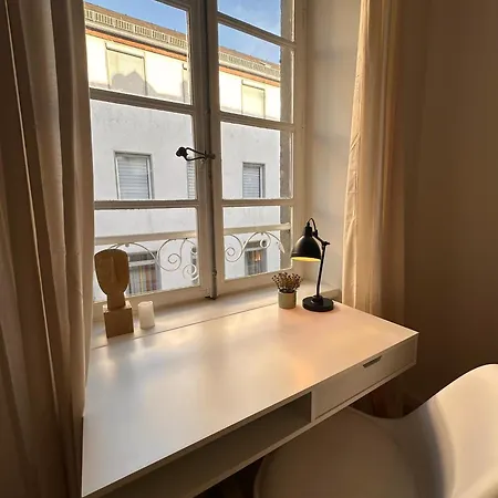Daire Charmante Altbauwohnung Im Herzen Der Altstadt *
